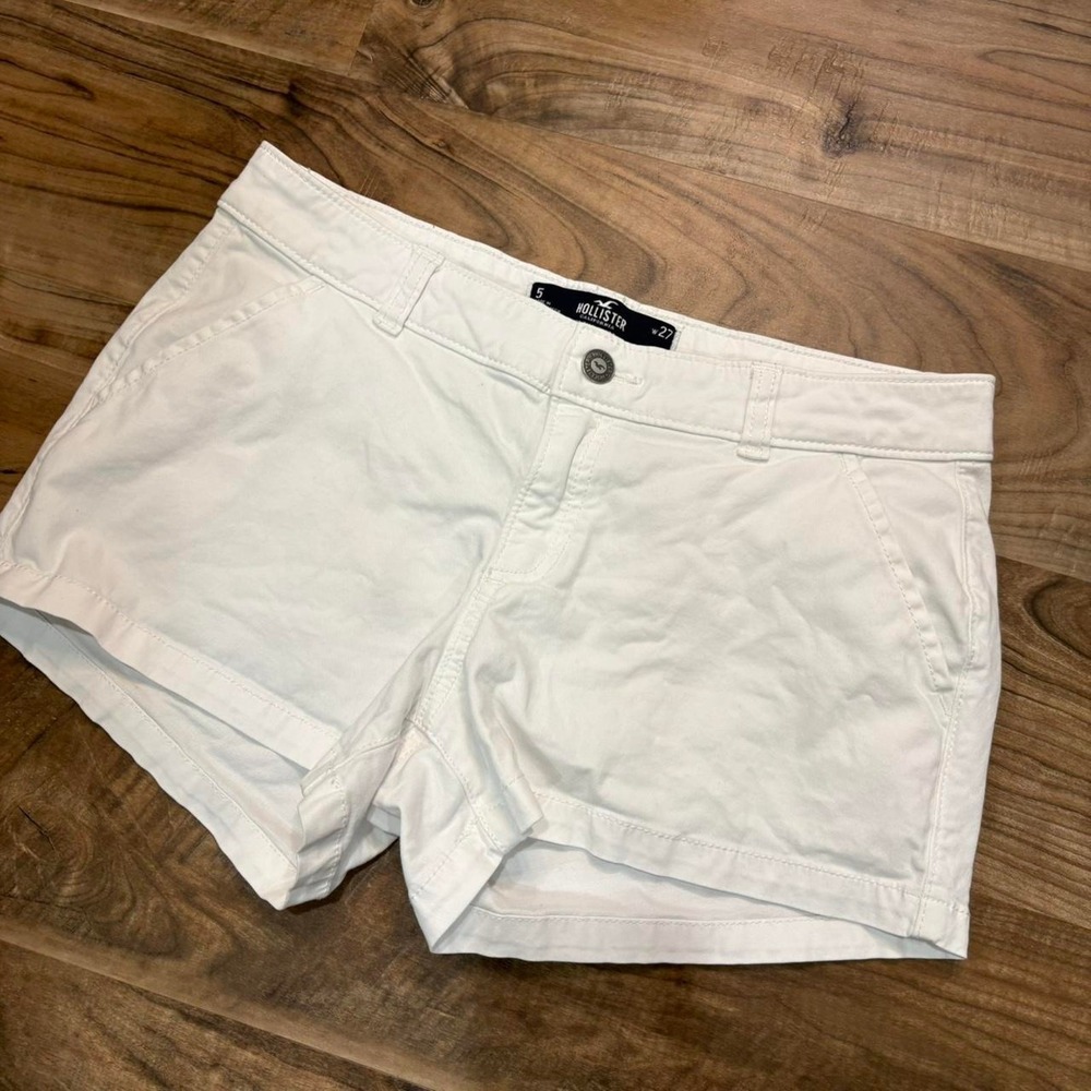 Vintage Y2K Hollister Low‑Rise Shorts Early‑2000s White Size 5 27W